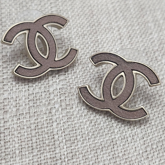 CHANEL Jewelry - Classic CHANEL CC Stud Earrings